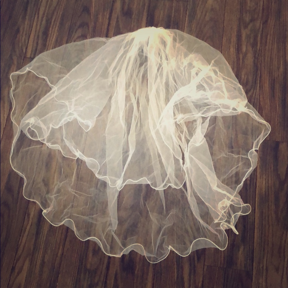 Two tier blusher bridal veil with rolled edges